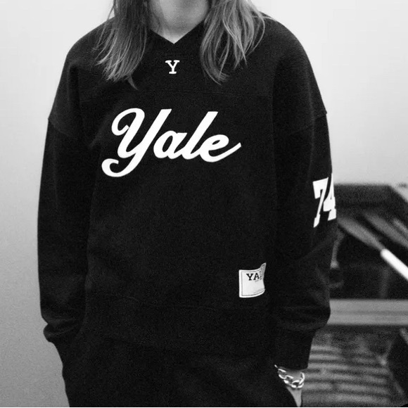 Zara Yale Navy Women’s Sweatshirt - Picture 3 of 12